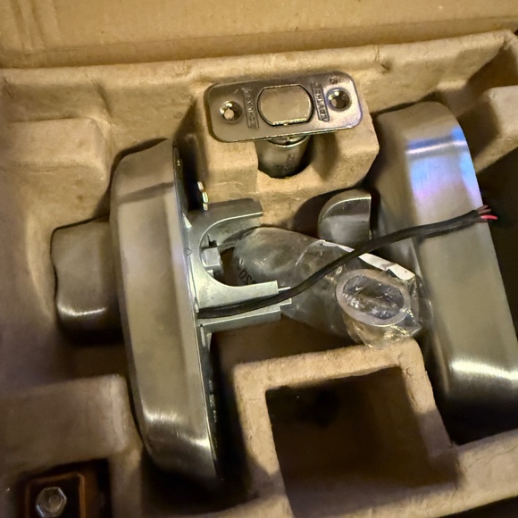 Schlage Keypad Programmable Door Lock - Picture 2 of 4